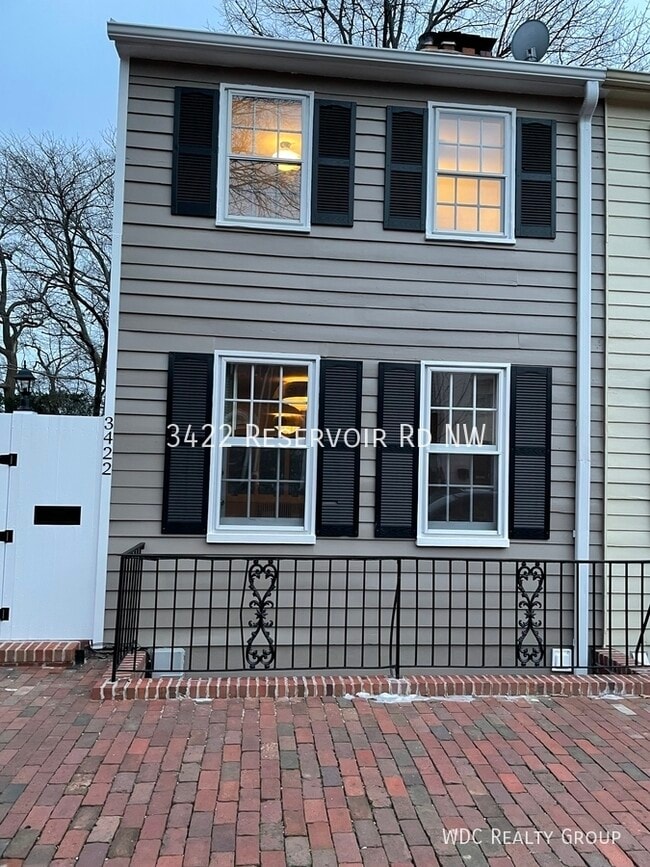 Building Photo - 3422 Reservoir Rd NW