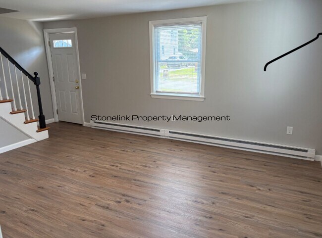 Building Photo - 31 Studley Ave