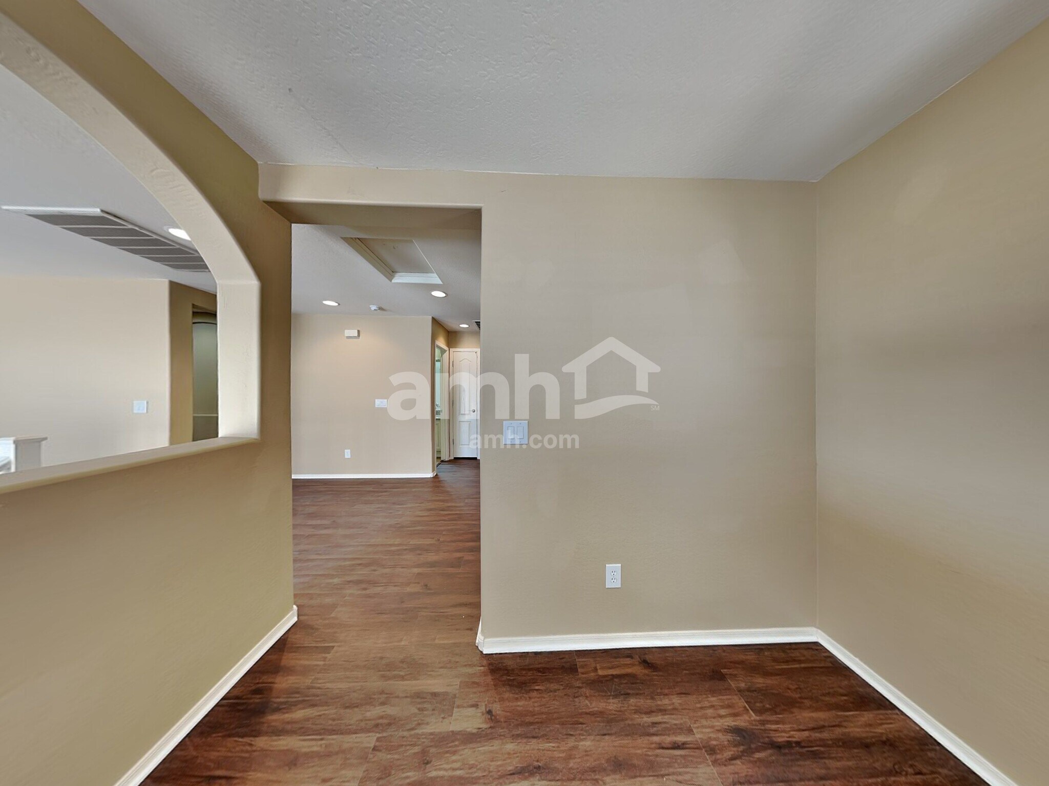 Building Photo - 38549 N Reynosa Dr