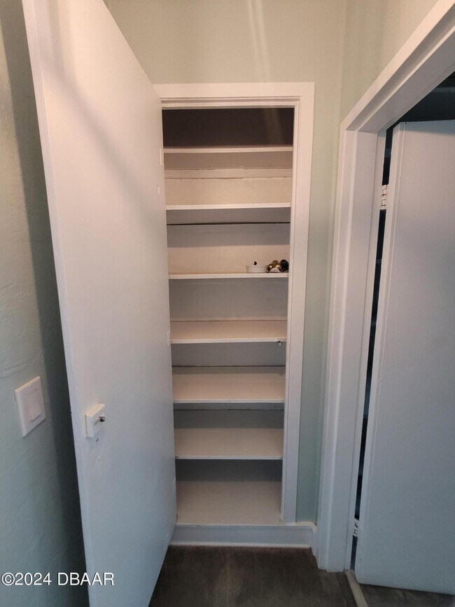 Building Photo - 500 S Beach St