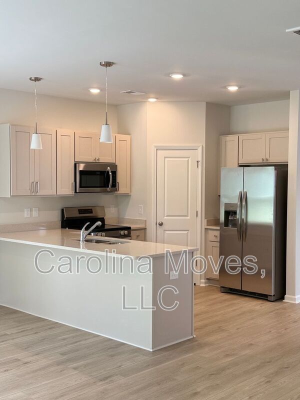 Building Photo - 1510 Alvin Pond Dr