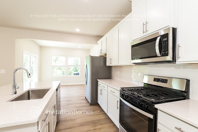 Building Photo - 2025 Cherry Crk Rd