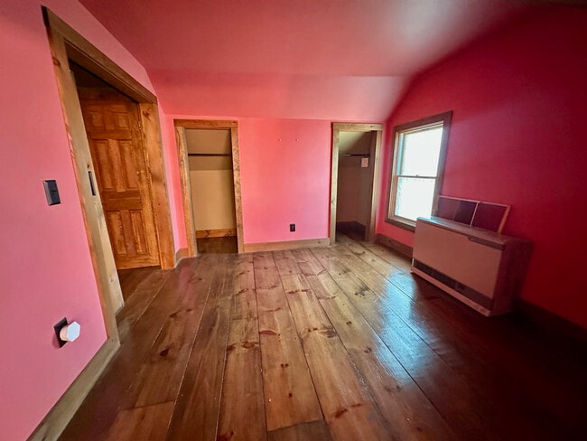 Building Photo - 107 Franklin St