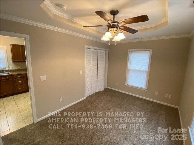 Building Photo - 411 Gay St