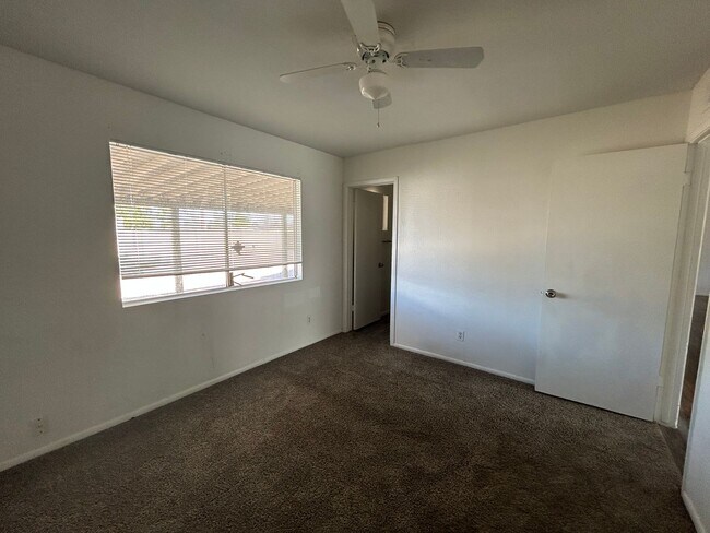 Building Photo - 3 Bedroom 2 Bathroom Parkview North Home