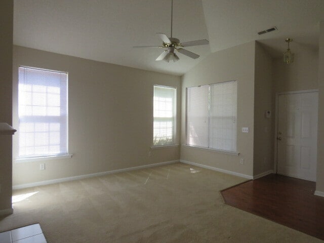 Building Photo - 936 Cinnamon Dr