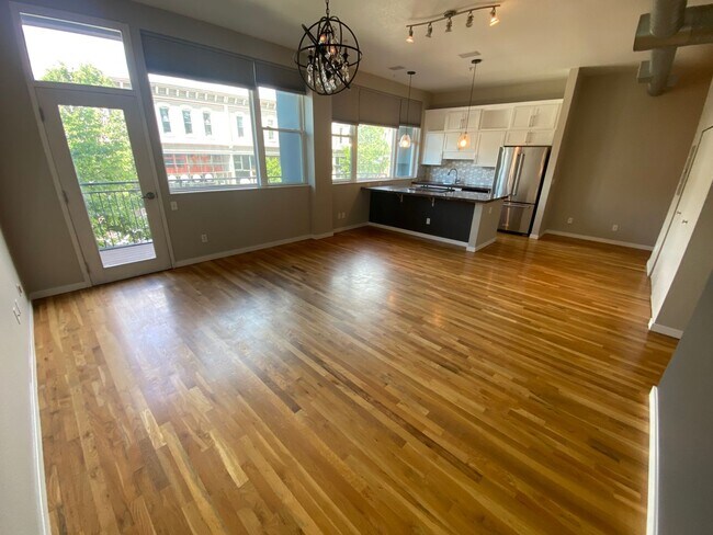 Building Photo - Great LoHi Condo - License #2023-BFN-0073421