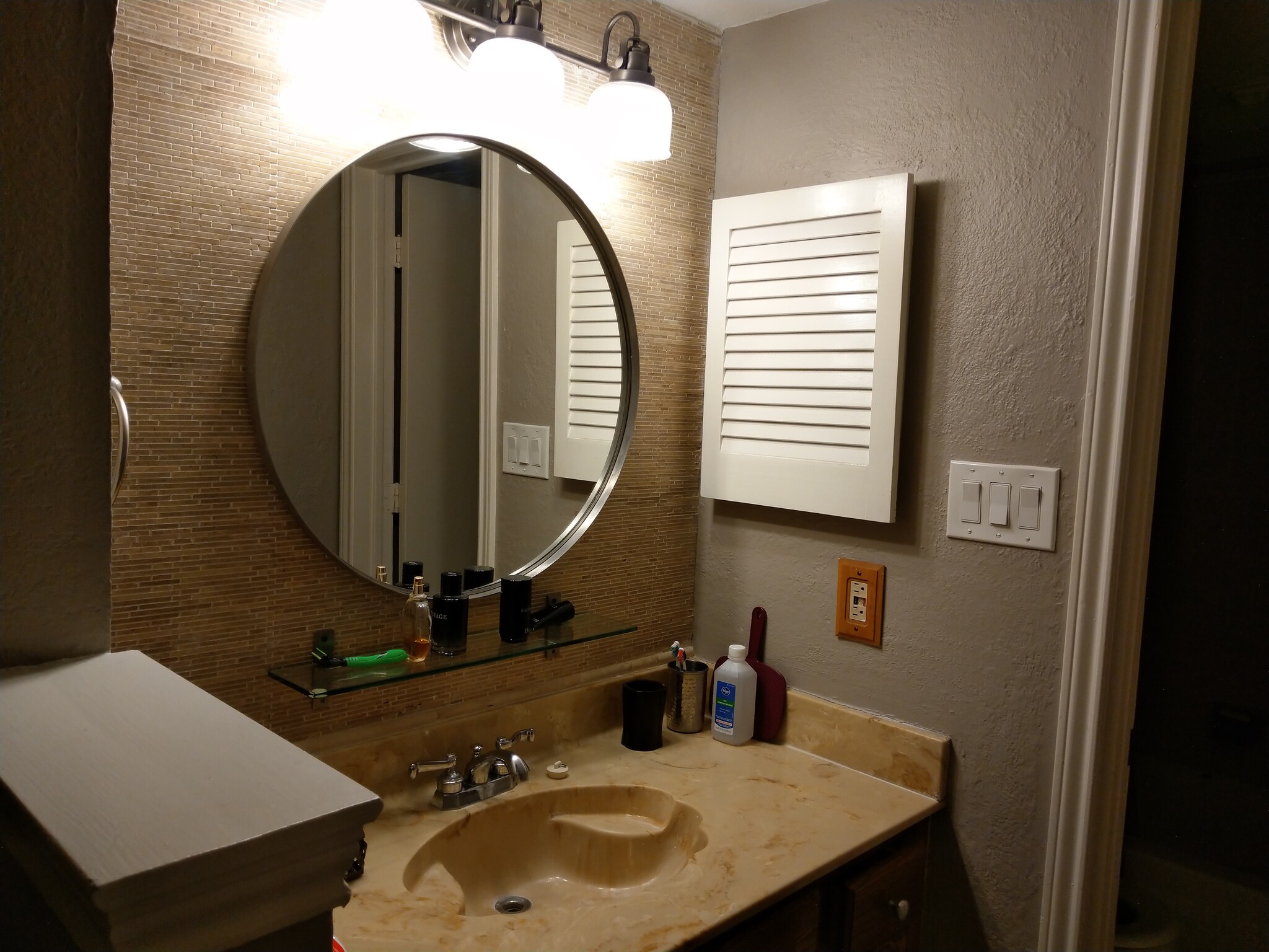 Building Photo - 2311 Balsam Dr