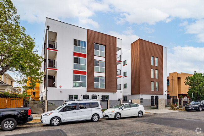 Primary Photo - 1360 W 35th Student Housing