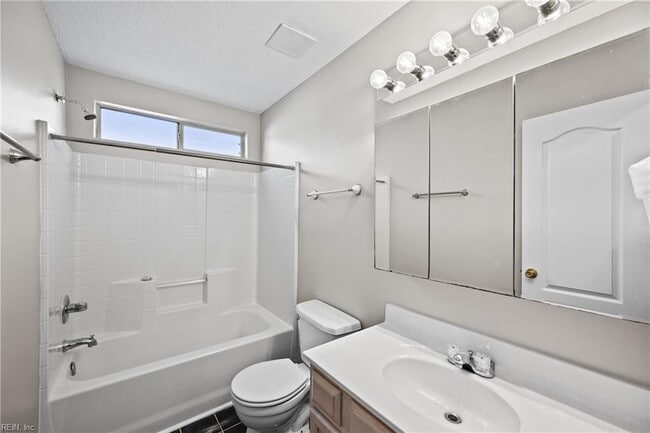 Building Photo - 506 Whisper Walk