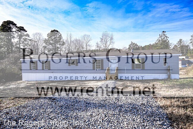 Primary Photo - 3 br, 2 bath House - 131 Hidden Lake Ln