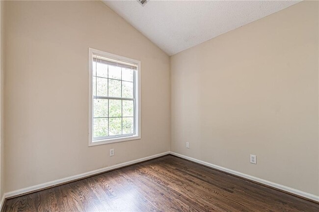 Building Photo - 3301 Avensong Village Cir