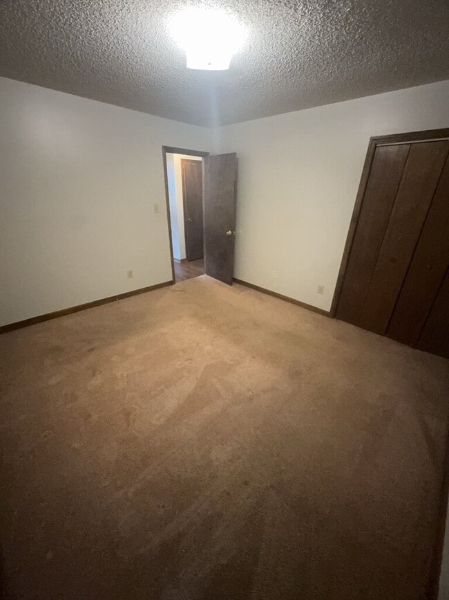 Building Photo - 1710 Wine Press Ct