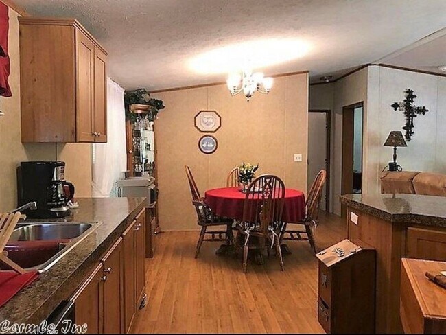 Building Photo - 3 Bedroom Single Family Home in Haskell.