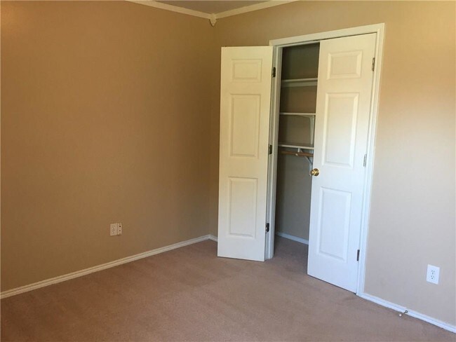 Building Photo - 6003 Alta Verde Ct