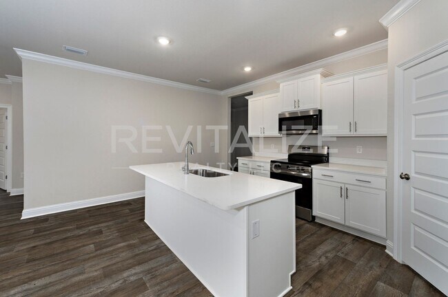 Building Photo - 14543 Dayton Cir