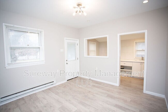 Building Photo - 37 Claypoole Ave