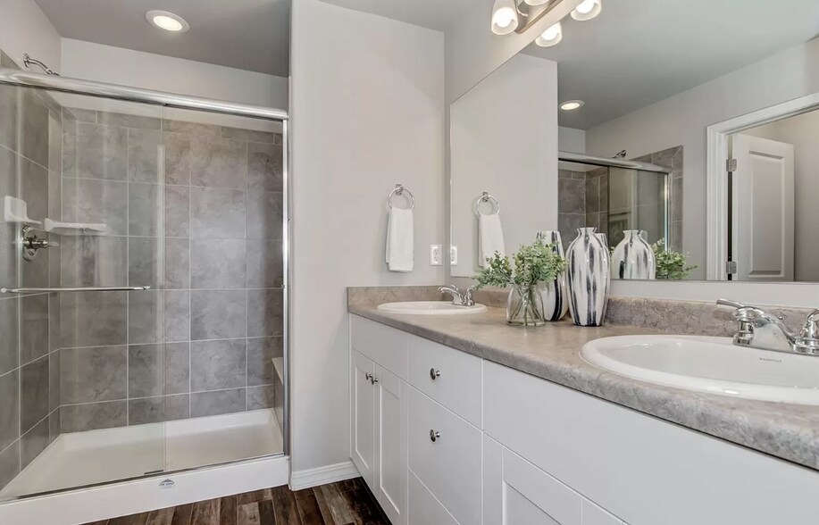 Building Photo - 7468 Johnsontown Hts