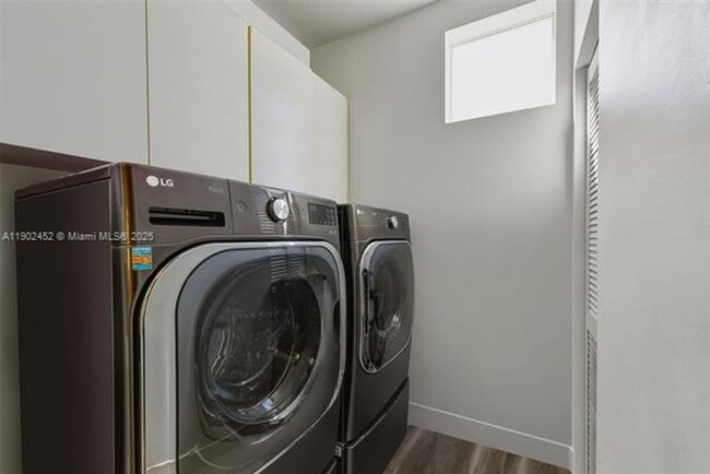 Building Photo - 10359 NW 67th Terrace