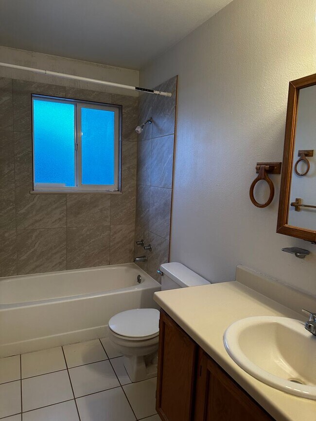 Building Photo - 1303 Soaring Eagle Dr