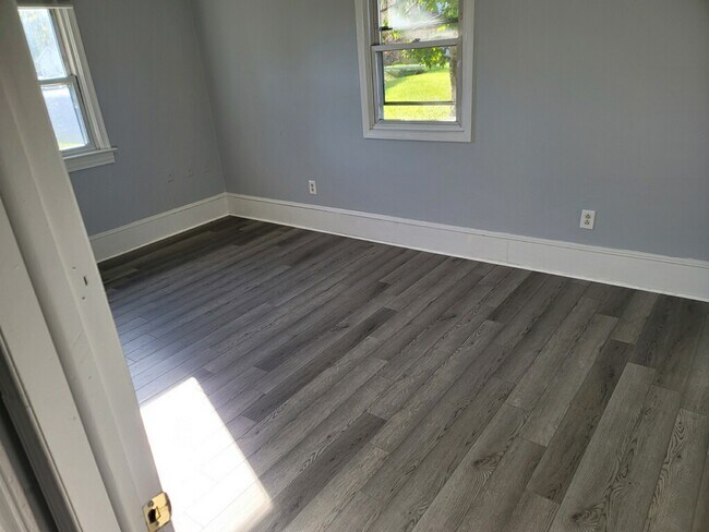 Building Photo - 32 Jolly Rancher Dr