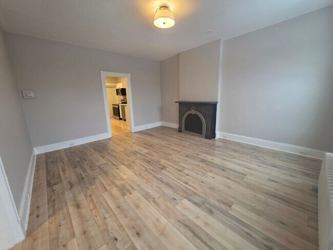 Building Photo - 2-Unit Duplex, Kingston NY