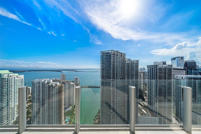 Building Photo - 300 Biscayne Blvd Way