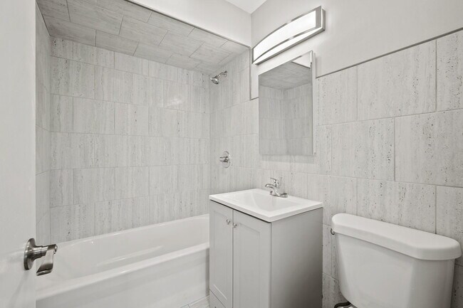 Building Photo - 8440 W 95th St