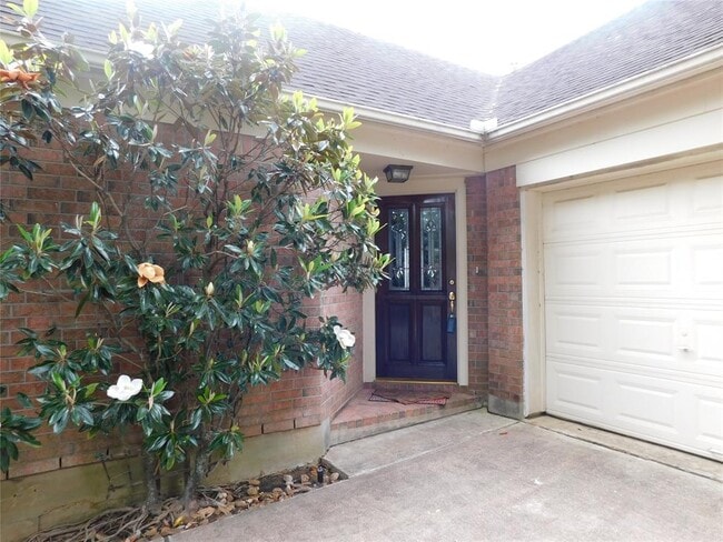 Building Photo - 4211 Creek Hollow Ln