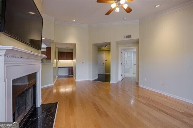 Building Photo - 3275 Lenox Rd NE