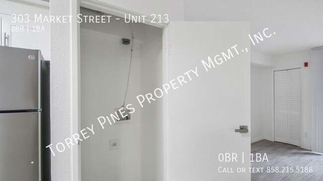 Building Photo - 303 Market St