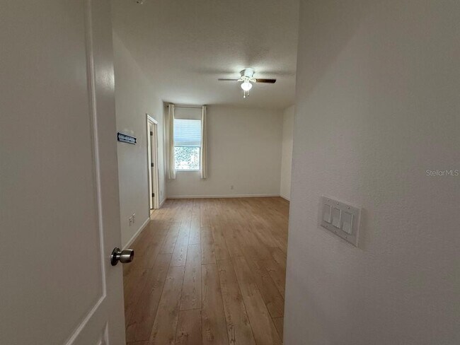 Building Photo - 3219 Stratton Cir