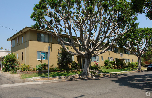 Building Photo - 1719 California Ave