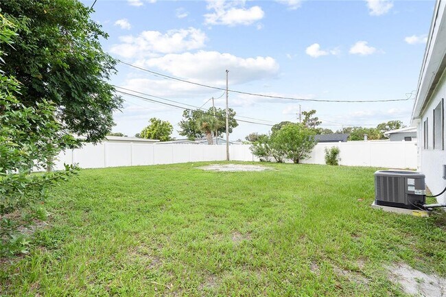 Building Photo - 6716 81st Ave