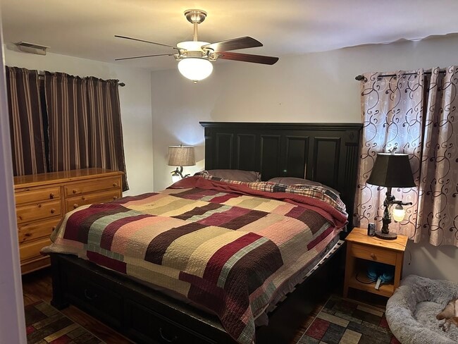 Building Photo - 716 Greenmeadow Ct