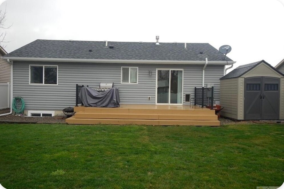 Building Photo - 4432 Lux Ave