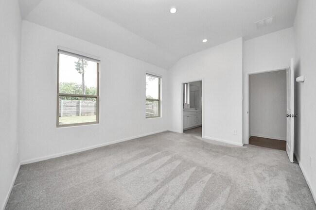 Building Photo - 15623 Red Panda Rd