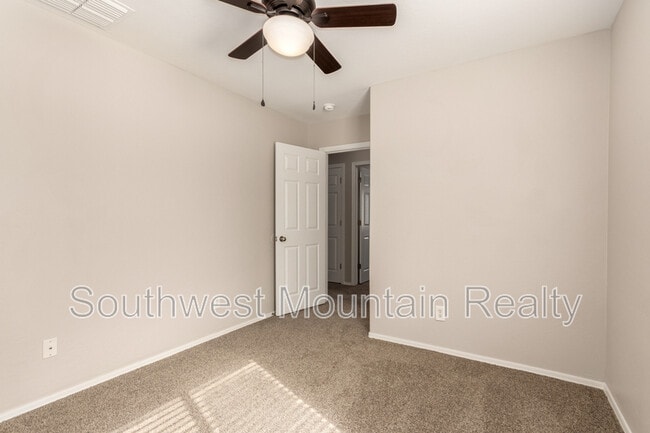 Building Photo - 4136 E Sierrita Rd