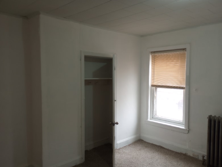 Building Photo - 16xx W Juniata St