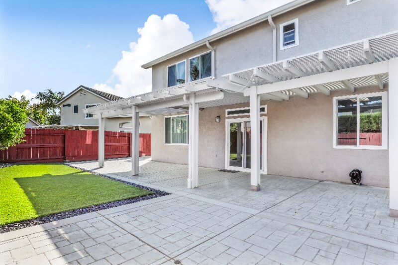Building Photo - 2201 Bridle Creek Cir