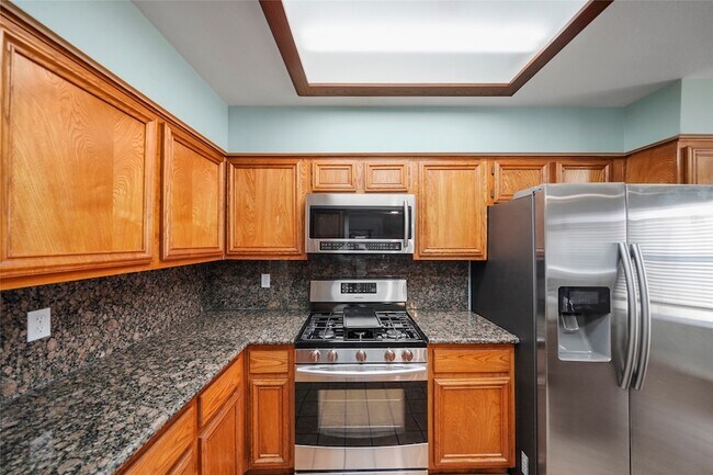 Building Photo - 17206 Park Lodge Dr