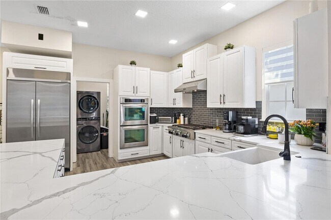 Building Photo - 11342 S Camden Commons Dr