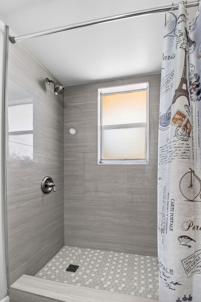 Building Photo - 3661 Via Poinciana