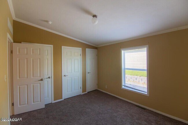 Building Photo - 2331 S Joplin Ave