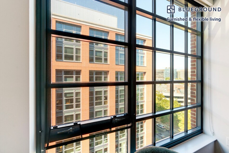 Building Photo - 770 Maine Ave SW