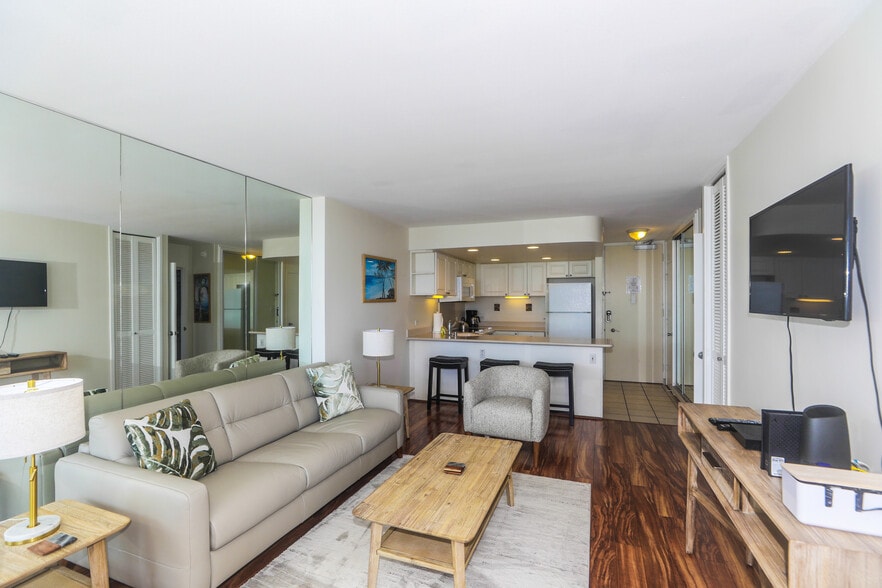 Building Photo - 1765 Ala Moana Blvd