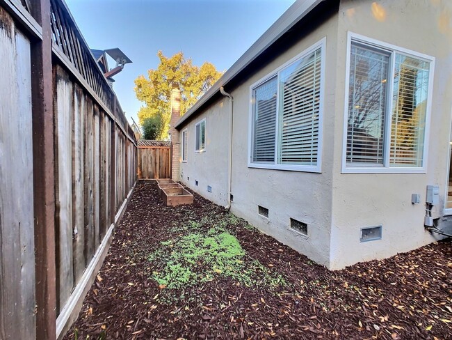 Building Photo - 4bd/2ba Home in South San Jose