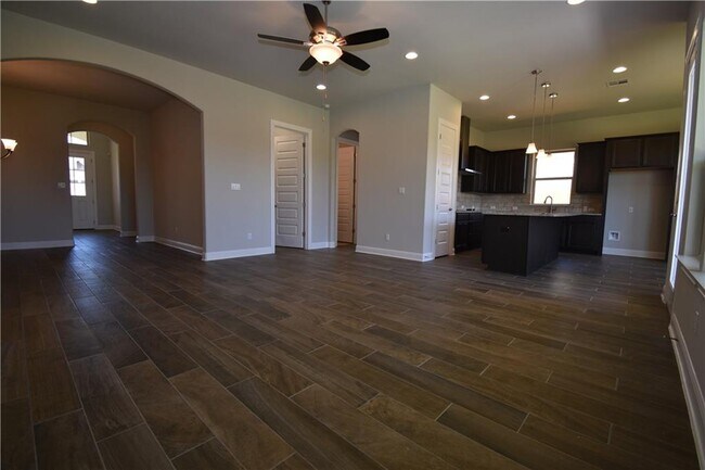 Building Photo - 3750 E Palm Valley Blvd
