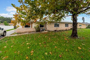 Building Photo - 5172 Taylor Ave