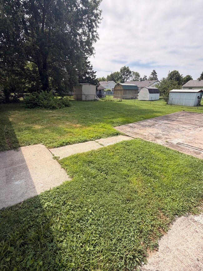 Building Photo - Gorgeous 3 bedroom house!